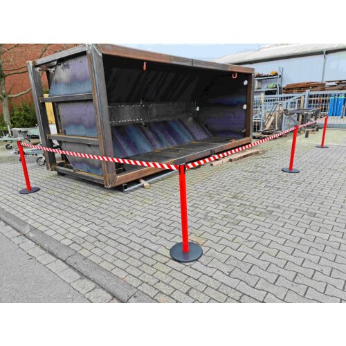 Personenleitsystem P-Line Famous Gurt Farbe rot Pfosten Farbe anthrazit Verschluss mit Gurtendstück (Standard)