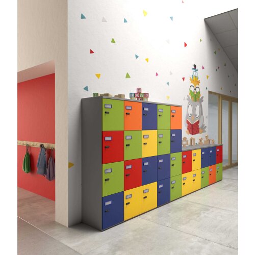 Schliessfachschrank Holz 3 Abteile, 3 Fächer übereinander, Türen mit Briefschlitz